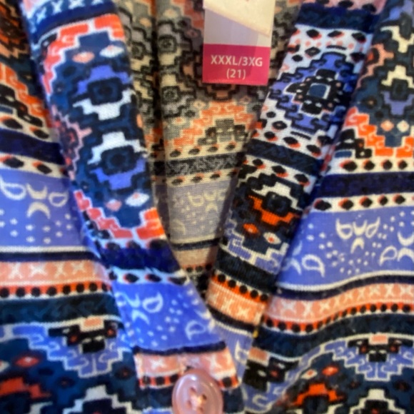 Plus size tops - Picture 5 of 13